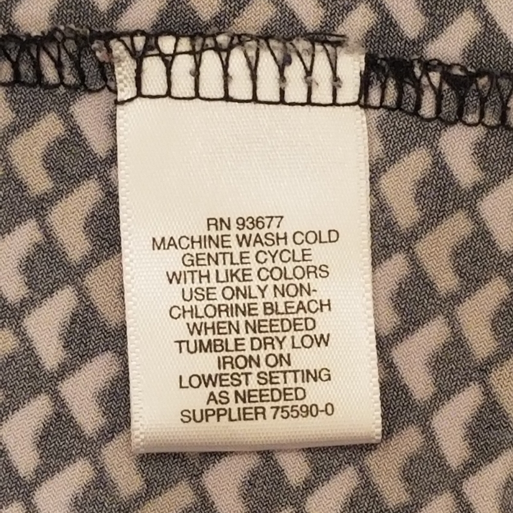 Liz Claiborne - Picture 4 of 4